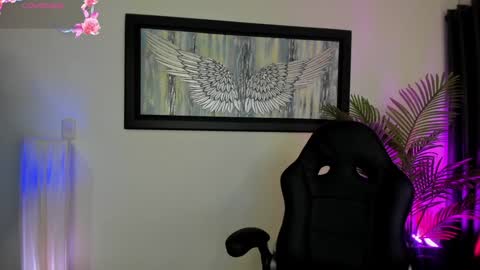 Charlote online show from February 1, 2025, 2:34 pm