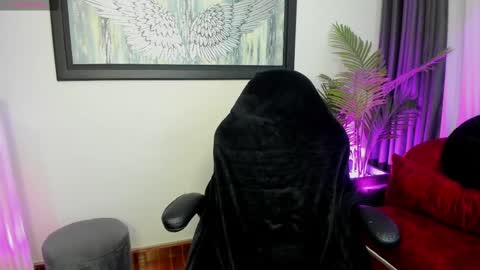 Charlote online show from September 9, 2025, 11:43 am