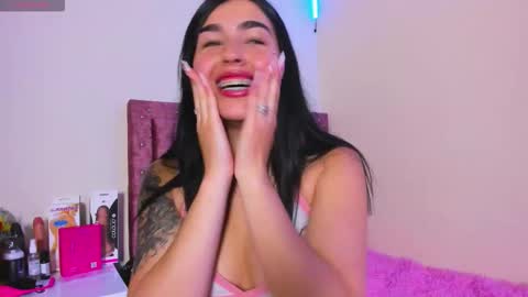 Charlothe online show from December 2, 2025, 4:51 am