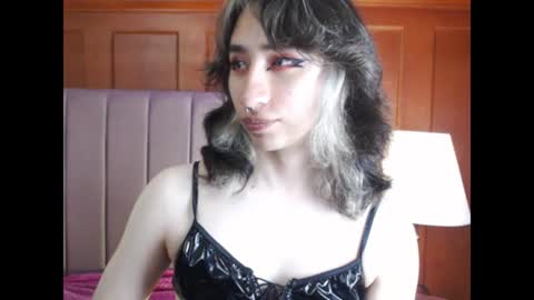 charlothe_dumont online show from July 9, 2026, 1:26 pm