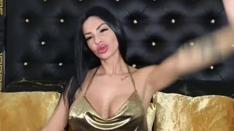 Snapshot of charlott3_1 chatting on December 24, 2024, 4:22 am CHARLOTTE online show from December 24, 2024, 4:22 am