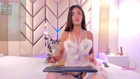 Charlott online show from February 24, 2026, 8:40 pm