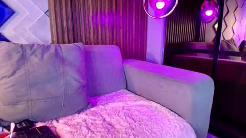 Snapshot of charlotte_2015 chatting on December 15, 2025, 11:25 am ambar online show from December 15, 2025, 11:25 am