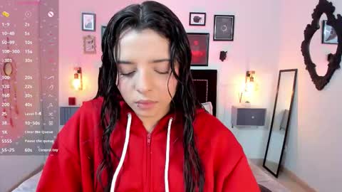 Snapshot of charlotte__benett chatting on March 17, 2026, 5:11 am Charlotte online show from March 17, 2026, 5:11 am