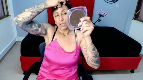 CHARLOTTE GRAY online show from October 12, 2025, 12:15 pm