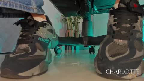 charlotte  grey online show from January 10, 2026, 8:43 pm