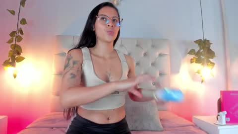 Snapshot of charlotte_collins_2 chatting on May 31, 2026, 3:47 am Sofia online show from May 31, 2026, 3:47 am