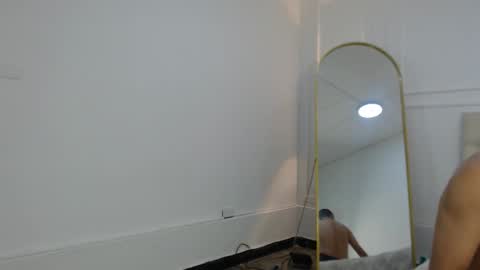 Snapshot of charlotte_dante212 chatting on December 15, 2025, 4:17 am charlottte y dante online show from December 15, 2025, 4:17 am