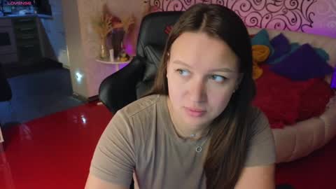 Snapshot of charlotte_ekman chatting on December 31, 2024, 2:08 am Charlotte online show from December 31, 2024, 2:08 am