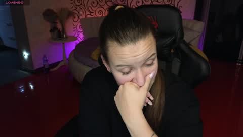 Snapshot of charlotte_ekman chatting on October 14, 2025, 3:13 pm Charlotte online show from October 14, 2025, 3:13 pm