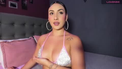 Charlotte james online show from May 17, 2026, 12:41 am