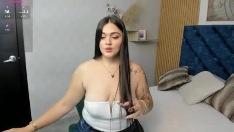 Snapshot of charlotte_mayers chatting on May 25, 2026, 11:27 am Charlotte Mayers online show from May 25, 2026, 11:27 am