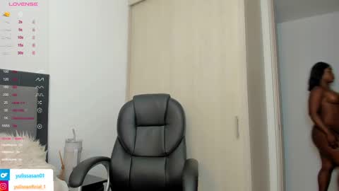 Snapshot of charlotte_tiller chatting on March 10, 2025, 4:07 am Yuli online show from March 10, 2025, 4:07 am