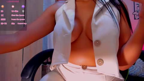 Snapshot of charlottecox_ chatting on September 23, 2025, 12:24 am Charlotte online show from September 23, 2025, 12:24 am
