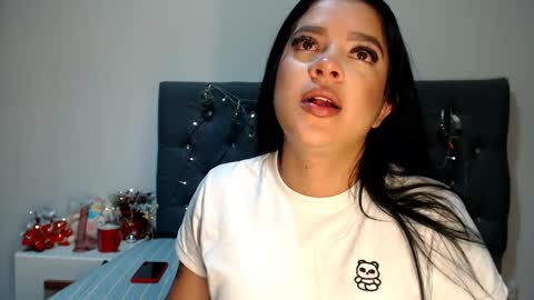 Snapshot of charlottee07 chatting on December 19, 2025, 4:41 am charlottee07 online show from December 19, 2025, 4:41 am