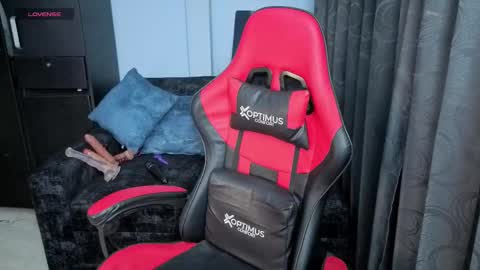 Snapshot of charlottee_lovee69 chatting on November 11, 2025, 11:16 pm Natalia online show from November 11, 2025, 11:16 pm