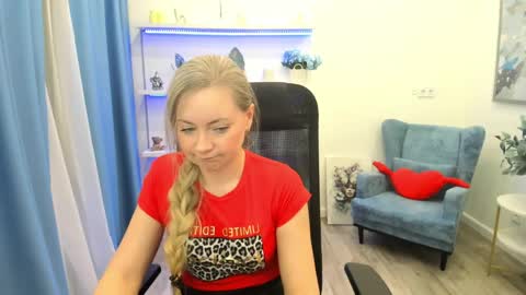 Snapshot of charlottekerti chatting on March 29, 2026, 8:09 pm Charlotte online show from March 29, 2026, 8:09 pm