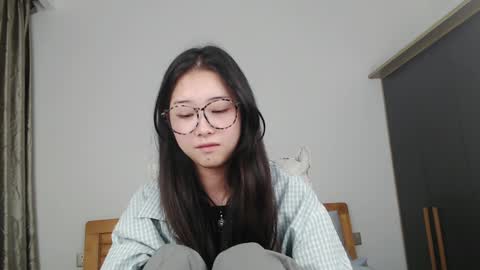 Charlotte online show from December 8, 2024, 2:09 pm