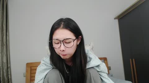 Charlotte online show from December 8, 2024, 5:11 pm