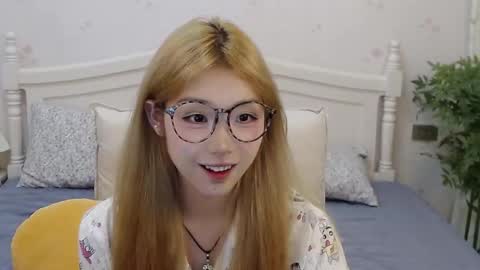 Charlotte online show from October 15, 2025, 2:39 pm