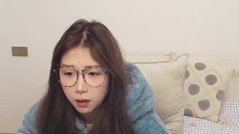 Snapshot of charlottelin chatting on December 19, 2025, 12:56 pm Charlotte online show from December 19, 2025, 12:56 pm