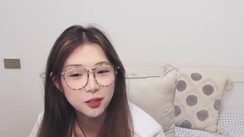 Snapshot of charlottelin chatting on December 22, 2025, 12:57 pm Charlotte online show from December 22, 2025, 12:57 pm