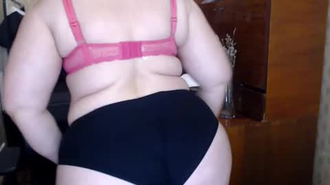 Snapshot of charlottextasty chatting on April 22, 2026, 10:17 am CharlotteXTasty online show from April 22, 2026, 10:17 am