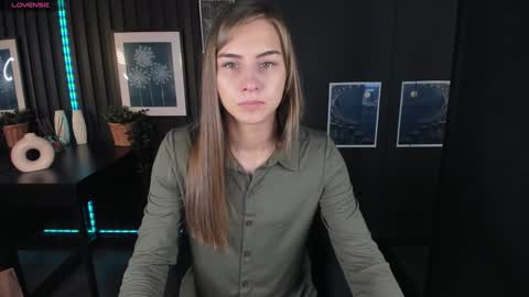 Snapshot of charmbianca chatting on February 7, 2025, 5:10 am Bianca online show from February 7, 2025, 5:10 am