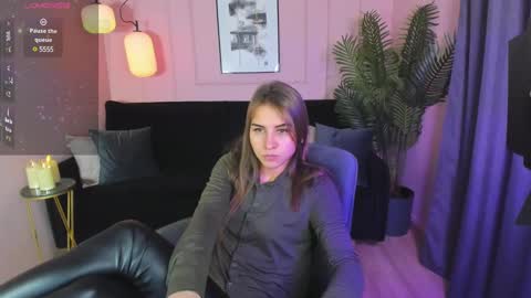 Snapshot of charmbianca chatting on February 13, 2025, 12:00 pm Bianca online show from February 13, 2025, 12:00 pm