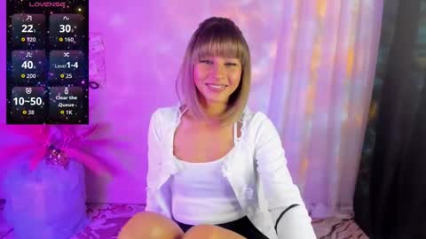 Snapshot of charmbianca chatting on November 2, 2025, 12:29 pm Bianca online show from November 2, 2025, 12:29 pm