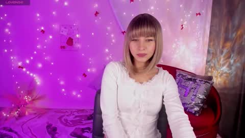 Snapshot of charmbianca chatting on December 20, 2025, 10:55 am Bianca online show from December 20, 2025, 10:55 am