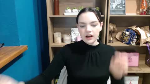 Snapshot of charmbite chatting on December 4, 2025, 7:28 am Julliette online show from December 4, 2025, 7:28 am