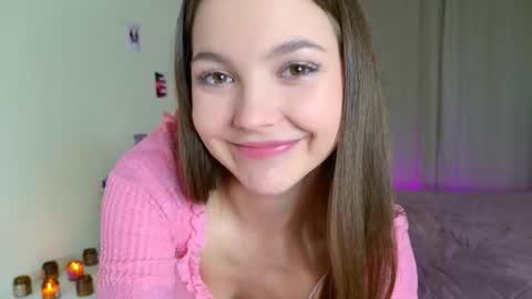 Kaylee online show from October 5, 2025, 3:43 pm
