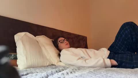 Snapshot of charmingkatie chatting on January 9, 2026, 2:31 pm katie online show from January 9, 2026, 2:31 pm