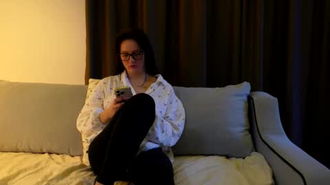 Snapshot of charmingkatie chatting on February 5, 2026, 5:56 am katie online show from February 5, 2026, 5:56 am