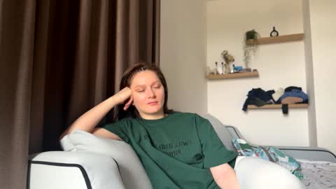 Snapshot of charmingkatie chatting on February 16, 2026, 8:43 am katie online show from February 16, 2026, 8:43 am