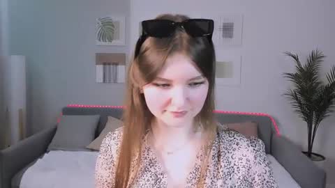 Im Eva online show from May 11, 2026, 4:04 pm
