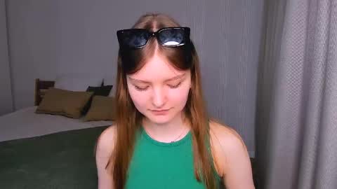 Im Eva online show from May 17, 2026, 4:21 am