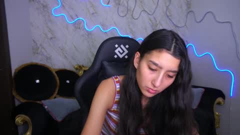 Snapshot of charmmocco chatting on February 10, 2025, 1:22 pm SweetMoco online show from February 10, 2025, 1:22 pm