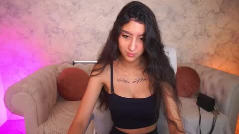 Snapshot of charmmocco chatting on December 4, 2025, 2:37 pm SweetMoco online show from December 4, 2025, 2:37 pm