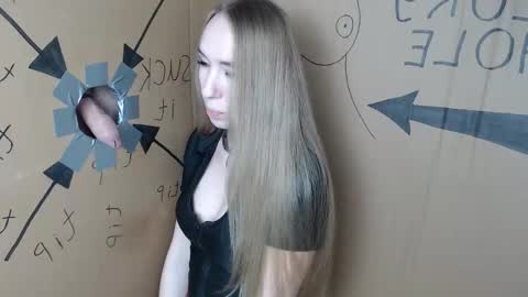 Snapshot of charurbab chatting on December 5, 2025, 12:14 pm Anna online show from December 5, 2025, 12:14 pm