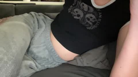 Vicky online show from November 24, 2025, 9:36 pm