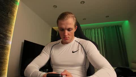 Chase Reed online show from October 31, 2025, 2:07 pm