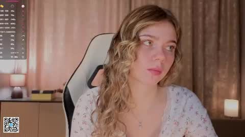 Emilia online show from July 4, 2026, 4:07 am