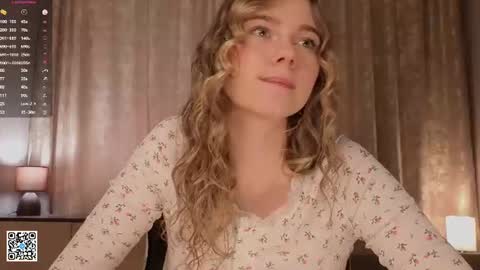 Emilia online show from July 5, 2026, 4:19 am