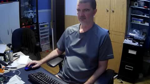 Snapshot of chatandfun666 chatting on December 19, 2025, 1:07 pm wanaBeYourToy online show from December 19, 2025, 1:07 pm