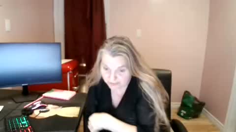 chealsiek online show from October 27, 2025, 12:15 am