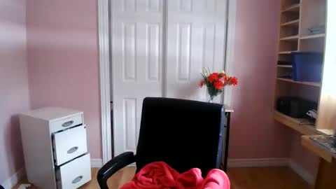 chealsiek online show from March 17, 2026, 1:47 pm