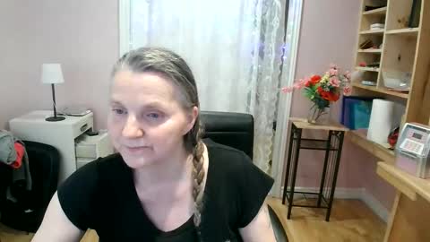 chealsiek online show from May 16, 2026, 1:24 am