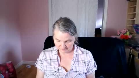 chealsiek online show from June 1, 2026, 10:44 pm